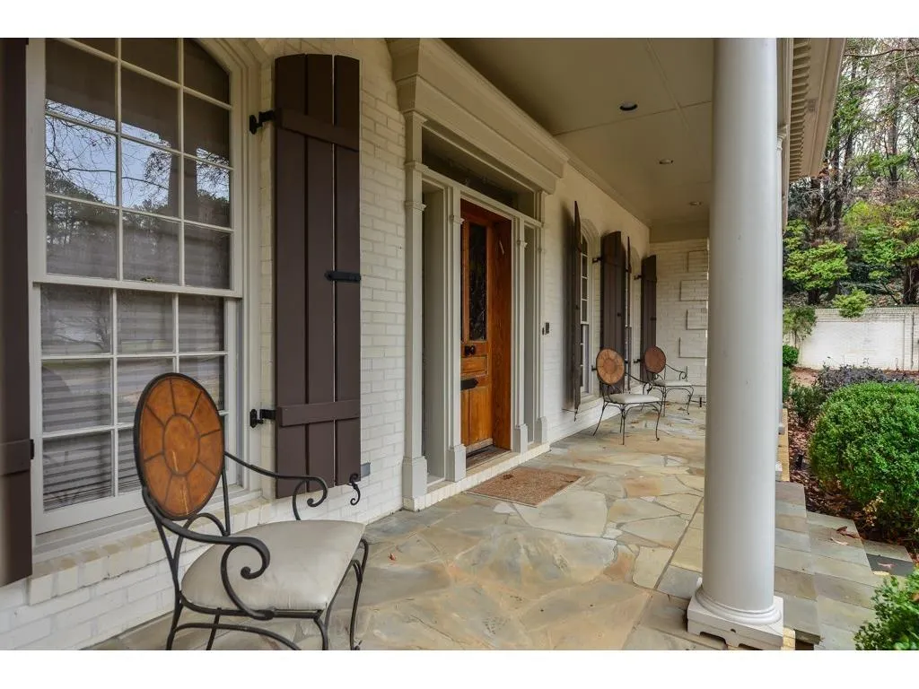 5490 New Wellington Close, Atlanta, Georgia 30327, 6 Bedrooms Bedrooms, ,5 BathroomsBathrooms,Residential,Sold,5490 New Wellington Close,5834445