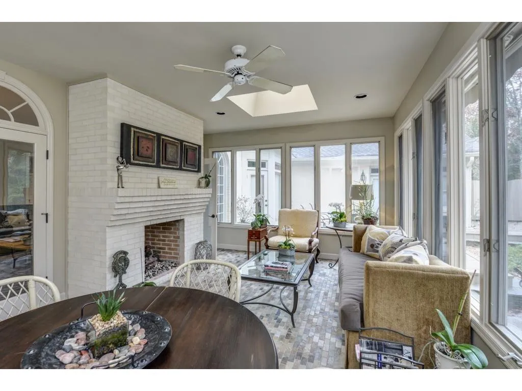 5490 New Wellington Close, Atlanta, Georgia 30327, 6 Bedrooms Bedrooms, ,5 BathroomsBathrooms,Residential,Sold,5490 New Wellington Close,5834445