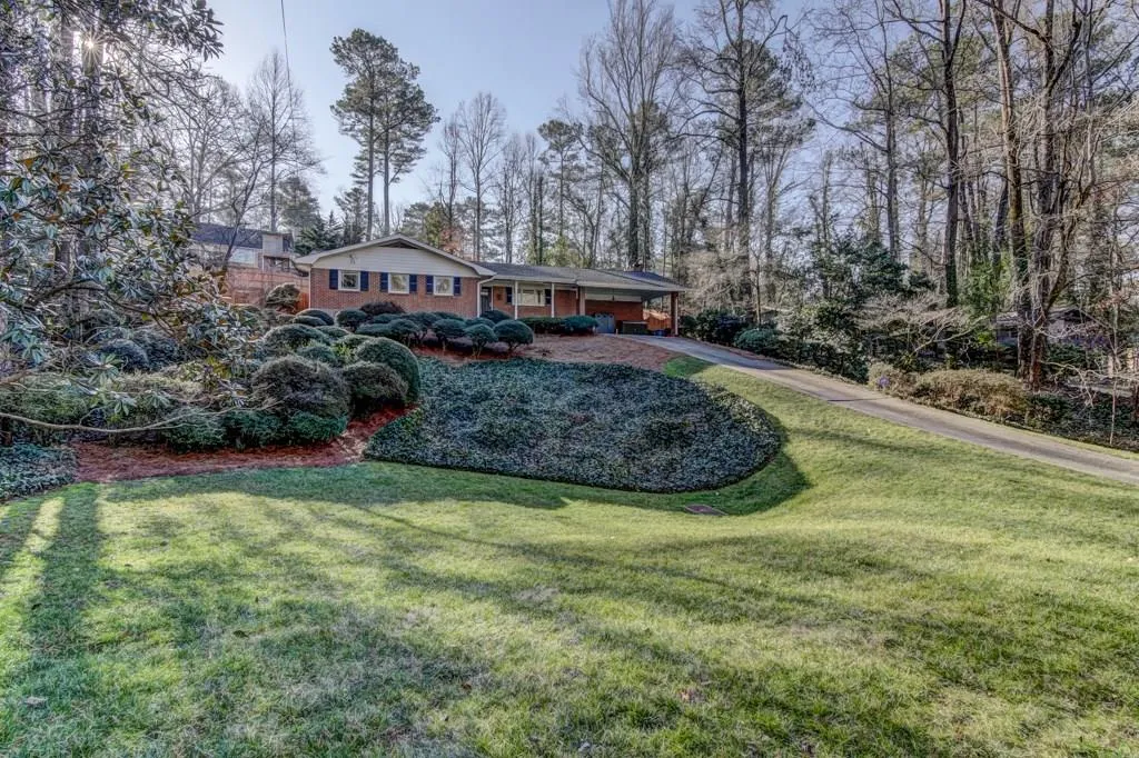 460 Mossyvale Way, Atlanta, Georgia 30328, 3 Bedrooms Bedrooms, ,2 BathroomsBathrooms,Residential,Sold,460 Mossyvale Way,5957664