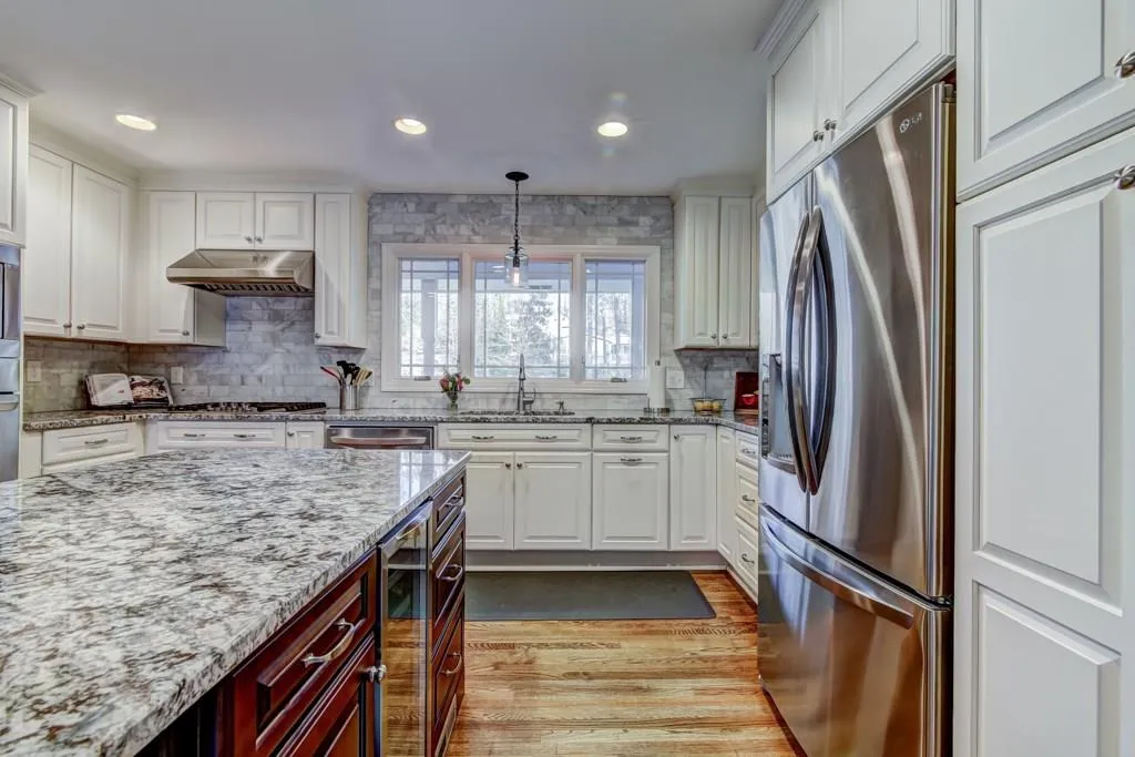 460 Mossyvale Way, Atlanta, Georgia 30328, 3 Bedrooms Bedrooms, ,2 BathroomsBathrooms,Residential,Sold,460 Mossyvale Way,5957664