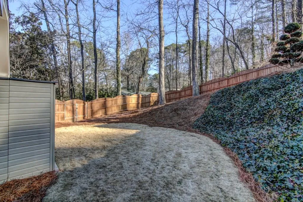 460 Mossyvale Way, Atlanta, Georgia 30328, 3 Bedrooms Bedrooms, ,2 BathroomsBathrooms,Residential,Sold,460 Mossyvale Way,5957664