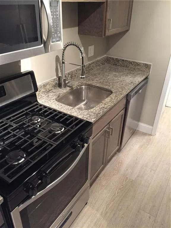 6851 Roswell Road Unit A5, Atlanta, Georgia 30328, 2 Bedrooms Bedrooms, ,2 BathroomsBathrooms,Residential,Sold,6851 Roswell Road Unit A5,6019072