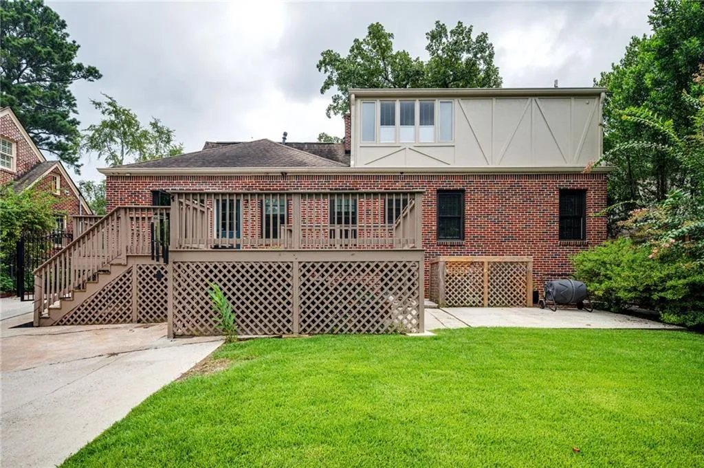 Additional view of rear of home