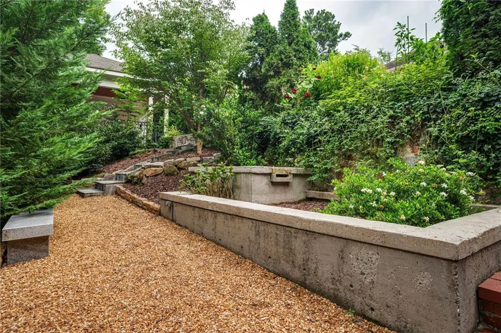 Landscaped to perfection