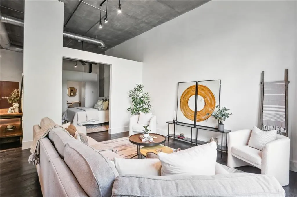 6105 Blue Stone Road Unit 209, Atlanta, Georgia 30328, 2 Bedrooms Bedrooms, ,2 BathroomsBathrooms,Residential,Sold,6105 Blue Stone Road Unit 209,7391433