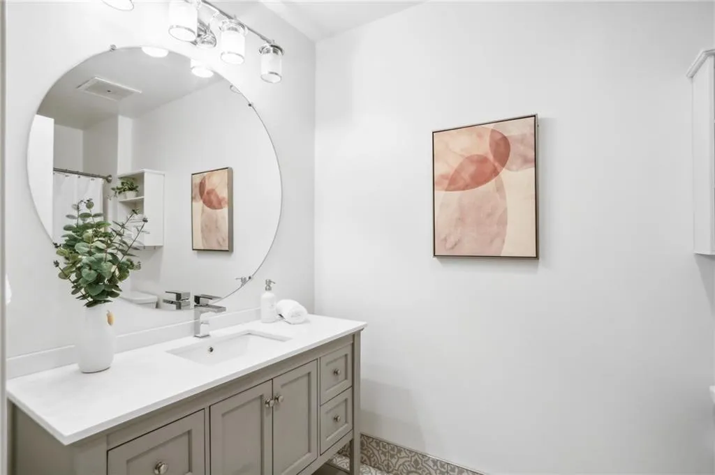 6105 Blue Stone Road Unit 209, Atlanta, Georgia 30328, 2 Bedrooms Bedrooms, ,2 BathroomsBathrooms,Residential,Sold,6105 Blue Stone Road Unit 209,7391433