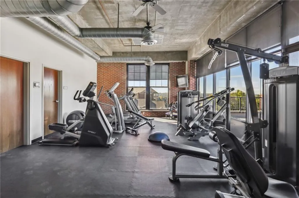 6105 Blue Stone Road Unit 209, Atlanta, Georgia 30328, 2 Bedrooms Bedrooms, ,2 BathroomsBathrooms,Residential,Sold,6105 Blue Stone Road Unit 209,7391433