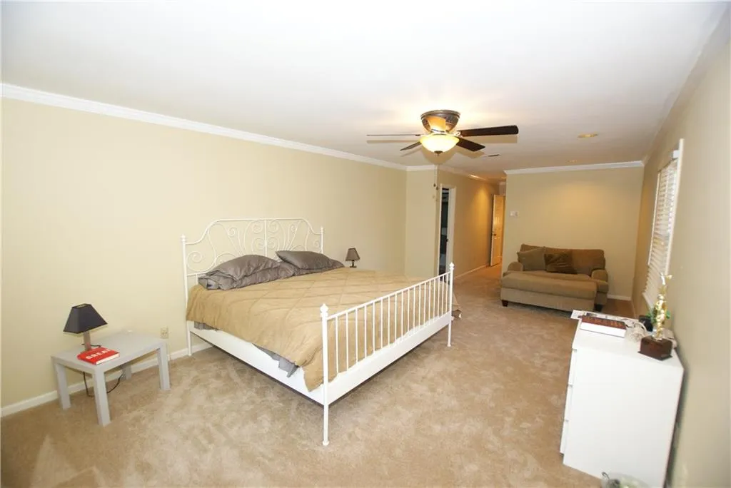 5263 Glenridge Drive, Atlanta, Georgia 30342, 3 Bedrooms Bedrooms, ,3 BathroomsBathrooms,Residential,Sold,5263 Glenridge Drive,5772900