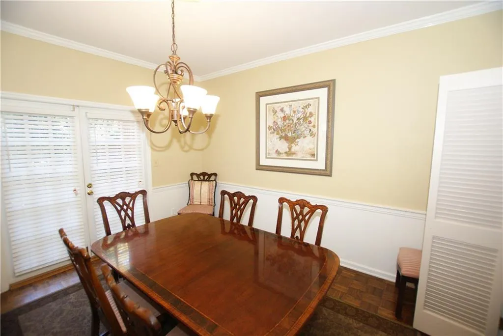5263 Glenridge Drive, Atlanta, Georgia 30342, 3 Bedrooms Bedrooms, ,3 BathroomsBathrooms,Residential,Sold,5263 Glenridge Drive,5772900