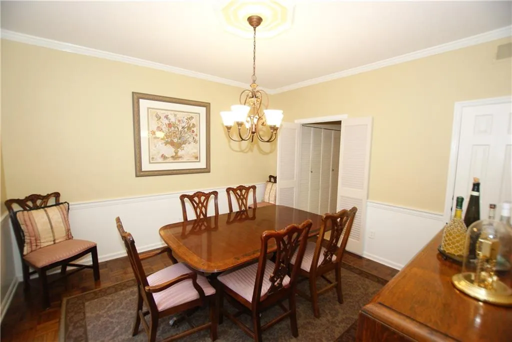 5263 Glenridge Drive, Atlanta, Georgia 30342, 3 Bedrooms Bedrooms, ,3 BathroomsBathrooms,Residential,Sold,5263 Glenridge Drive,5772900