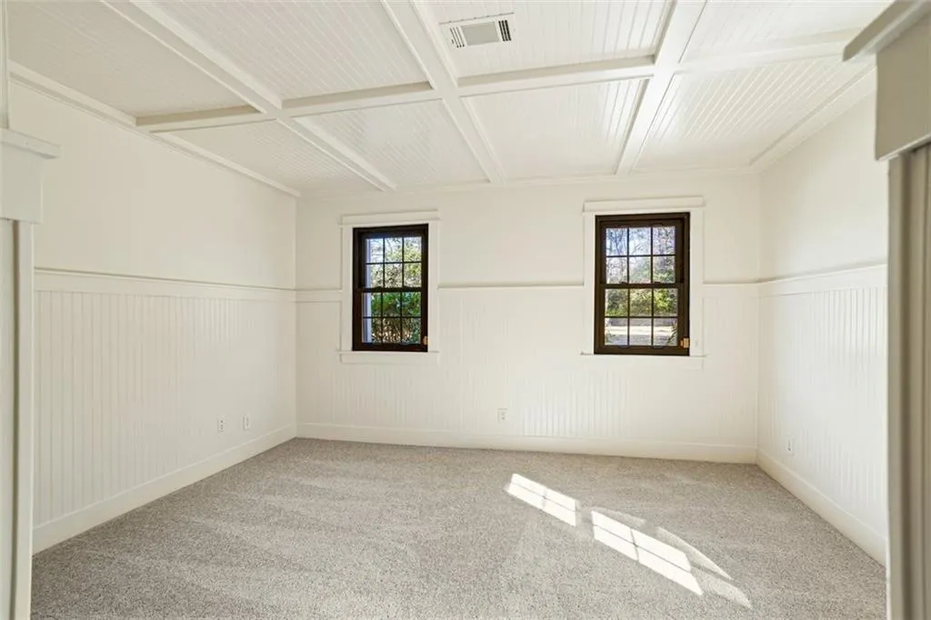 706 Barrington Hills Drive, Atlanta, Georgia 30350, 2 Bedrooms Bedrooms, ,2 BathroomsBathrooms,Residential,Sold,706 Barrington Hills Drive,7546337