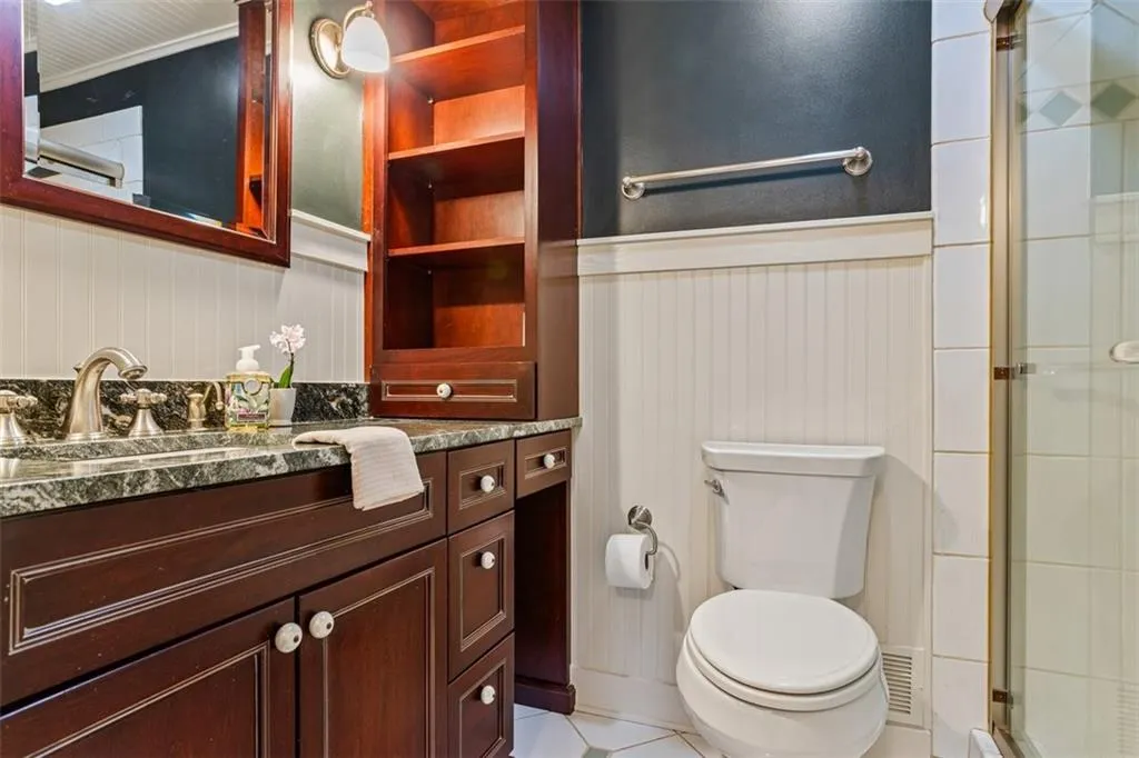 706 Barrington Hills Drive, Atlanta, Georgia 30350, 2 Bedrooms Bedrooms, ,2 BathroomsBathrooms,Residential,Sold,706 Barrington Hills Drive,7546337