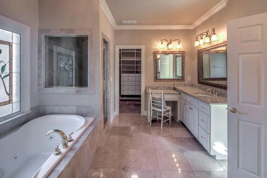 705 Estate Way, Atlanta, Georgia 30319, 5 Bedrooms Bedrooms, ,5 BathroomsBathrooms,Residential,Sold,705 Estate Way,5971899