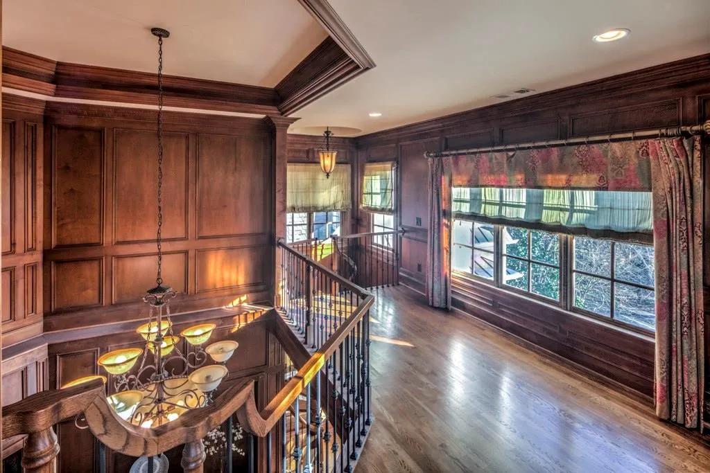 705 Estate Way, Atlanta, Georgia 30319, 5 Bedrooms Bedrooms, ,5 BathroomsBathrooms,Residential,Sold,705 Estate Way,5971899