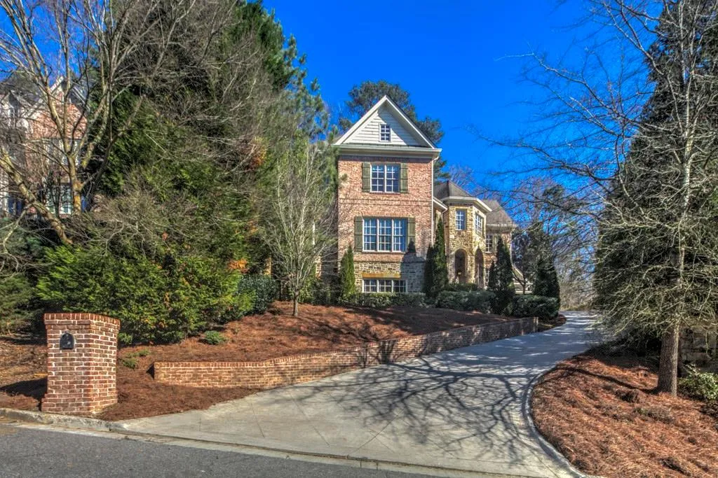 705 Estate Way, Atlanta, Georgia 30319, 5 Bedrooms Bedrooms, ,5 BathroomsBathrooms,Residential,Sold,705 Estate Way,5971899