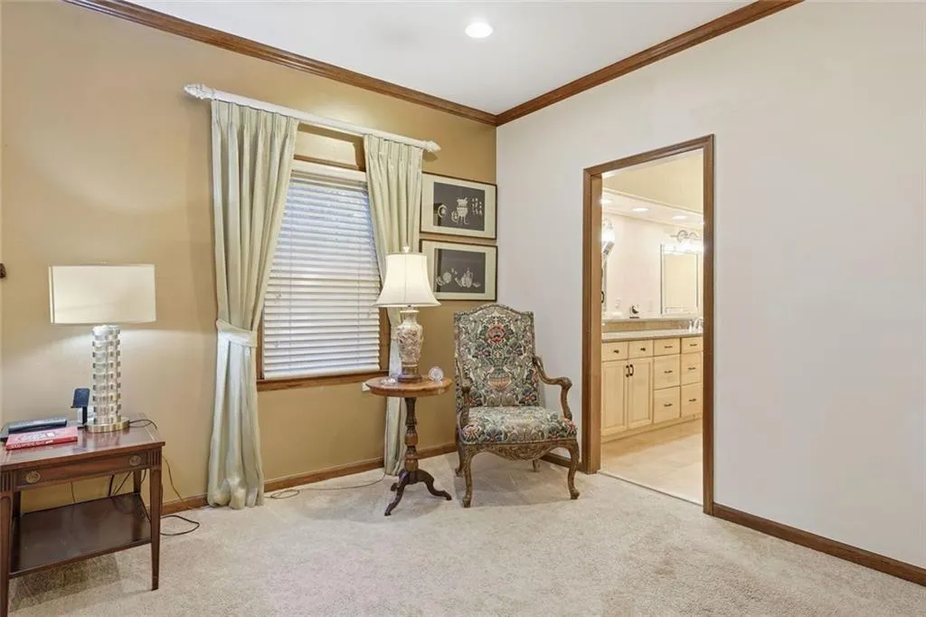 180 Valley Cove, Sandy Springs, Georgia 30350, 6 Bedrooms Bedrooms, ,4 BathroomsBathrooms,Residential,Sold,180 Valley Cove,7677987