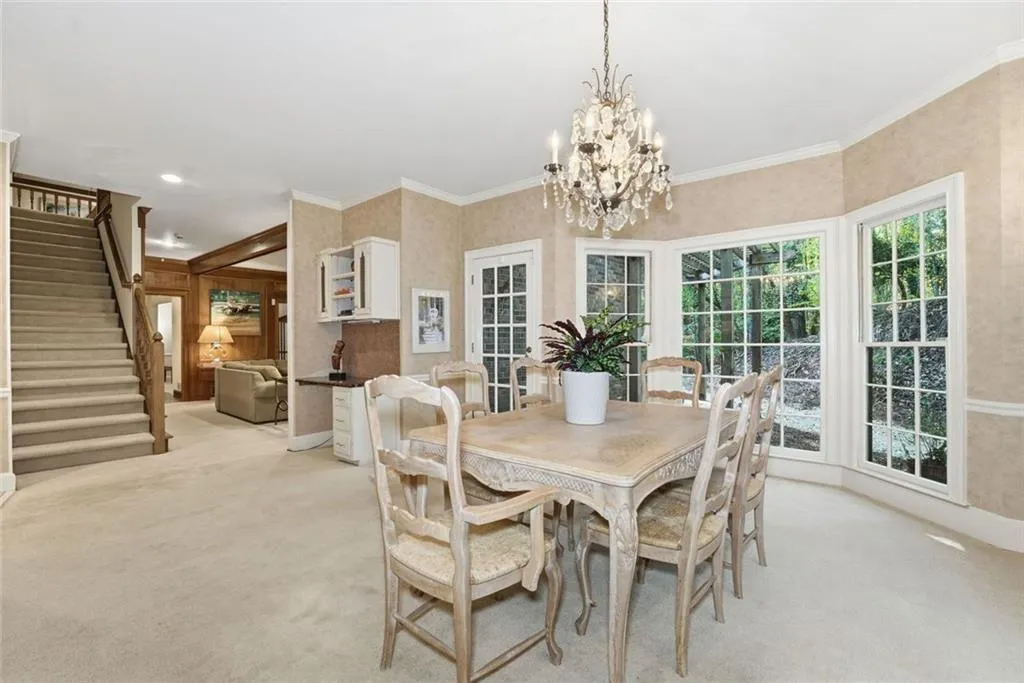180 Valley Cove, Sandy Springs, Georgia 30350, 6 Bedrooms Bedrooms, ,4 BathroomsBathrooms,Residential,Sold,180 Valley Cove,7677987