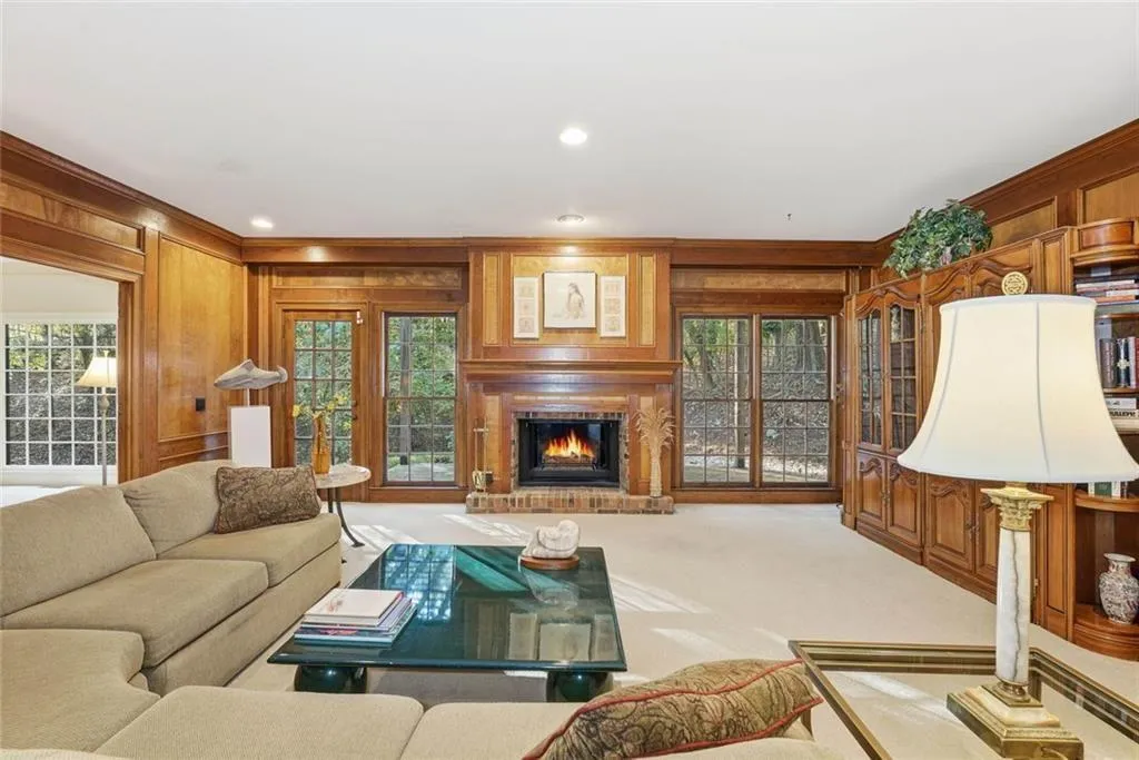 180 Valley Cove, Sandy Springs, Georgia 30350, 6 Bedrooms Bedrooms, ,4 BathroomsBathrooms,Residential,Sold,180 Valley Cove,7677987