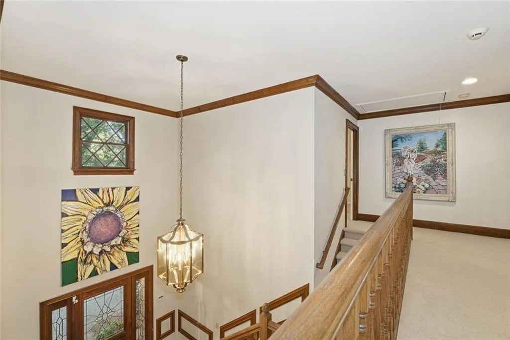 180 Valley Cove, Sandy Springs, Georgia 30350, 6 Bedrooms Bedrooms, ,4 BathroomsBathrooms,Residential,Sold,180 Valley Cove,7677987