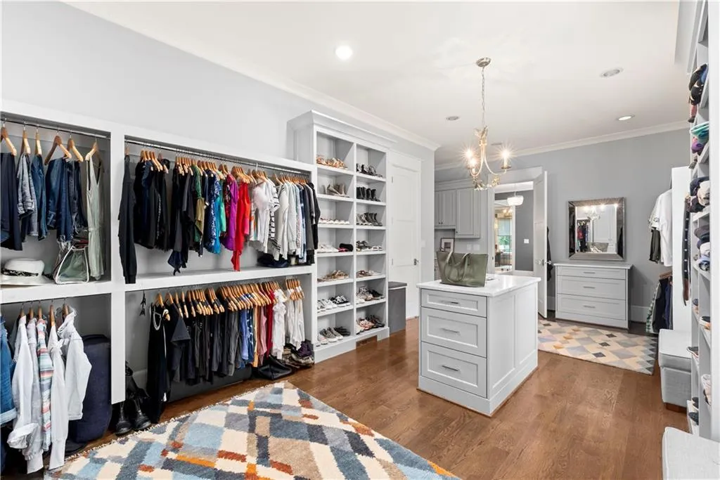 4535 Lake Forrest Drive, Atlanta, Georgia 30342, 7 Bedrooms Bedrooms, ,7 BathroomsBathrooms,Residential,Sold,4535 Lake Forrest Drive,6942907