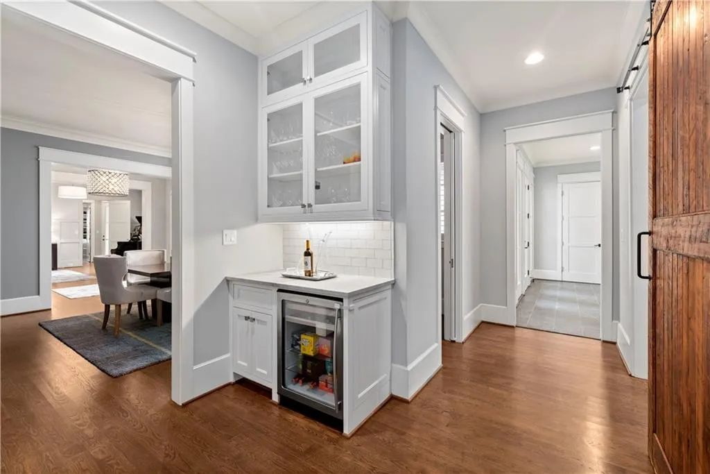 4535 Lake Forrest Drive, Atlanta, Georgia 30342, 7 Bedrooms Bedrooms, ,7 BathroomsBathrooms,Residential,Sold,4535 Lake Forrest Drive,6942907