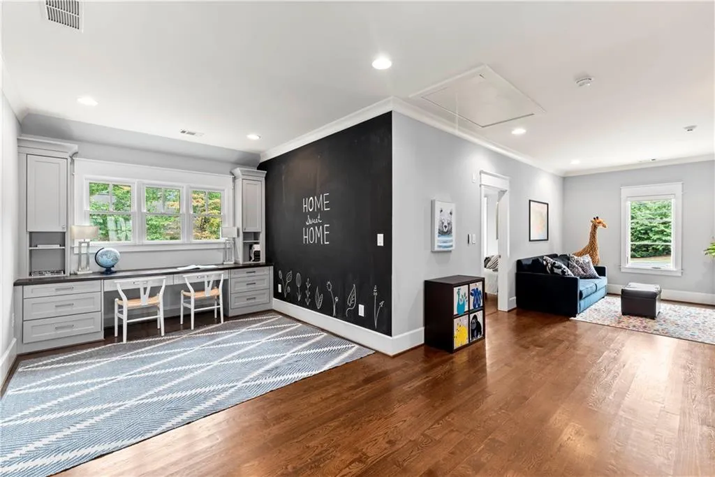 4535 Lake Forrest Drive, Atlanta, Georgia 30342, 7 Bedrooms Bedrooms, ,7 BathroomsBathrooms,Residential,Sold,4535 Lake Forrest Drive,6942907