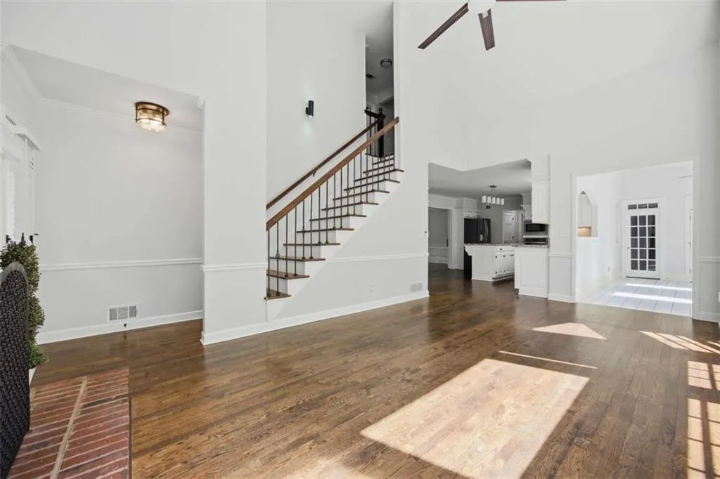 7525 S Spalding S, Sandy Springs, Georgia 30350, 5 Bedrooms Bedrooms, ,4 BathroomsBathrooms,Residential,For Sale,7525 S Spalding S,7760505