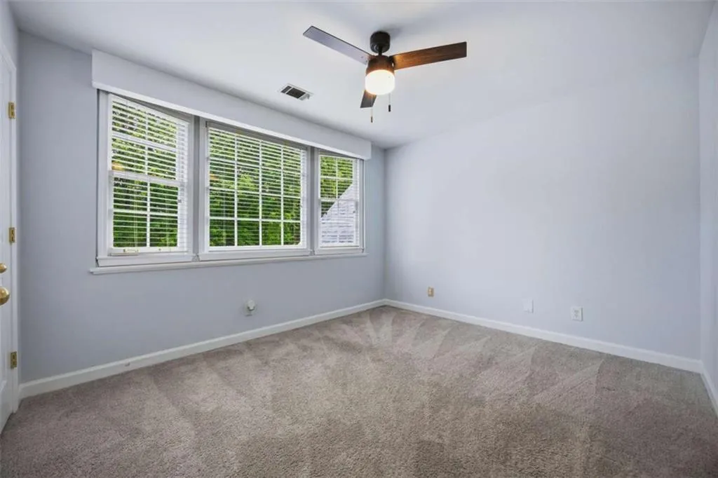 7525 S Spalding S, Sandy Springs, Georgia 30350, 5 Bedrooms Bedrooms, ,4 BathroomsBathrooms,Residential,For Sale,7525 S Spalding S,7760505