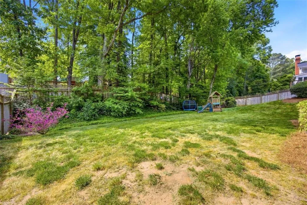 7525 S Spalding S, Sandy Springs, Georgia 30350, 5 Bedrooms Bedrooms, ,4 BathroomsBathrooms,Residential,For Sale,7525 S Spalding S,7760505