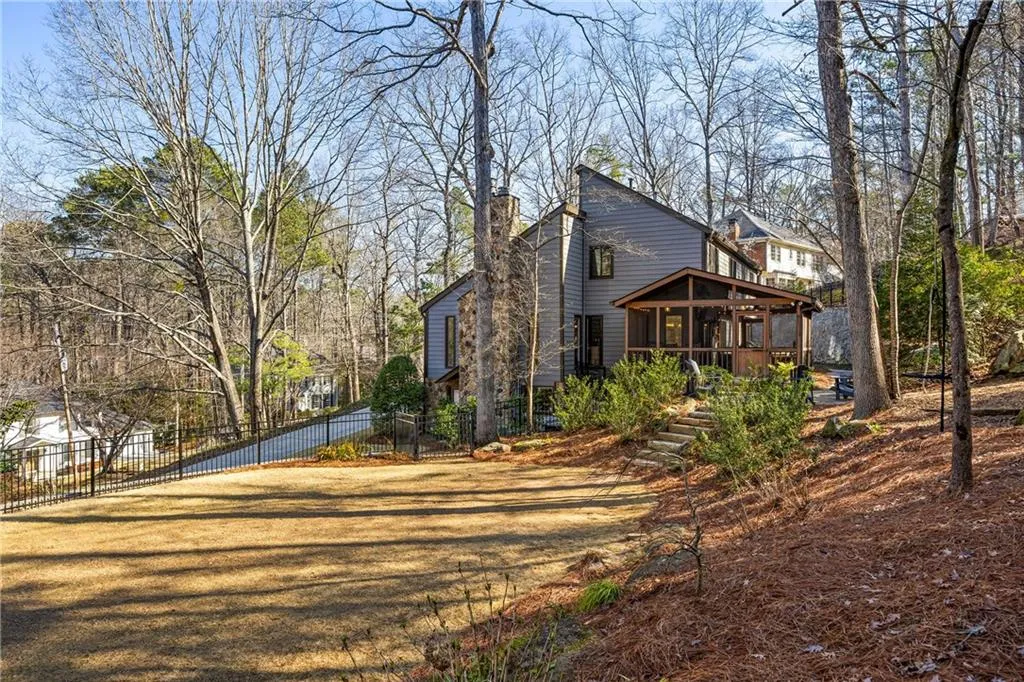 6055 Blackwater Trail, Atlanta, Georgia 30328, 5 Bedrooms Bedrooms, ,3 BathroomsBathrooms,Residential,Sold,6055 Blackwater Trail,7541251