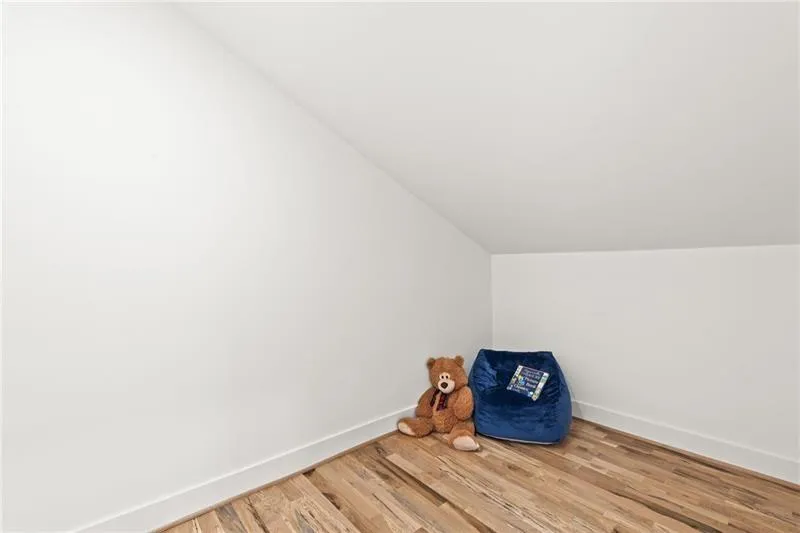 1010 Edgewater Drive, Atlanta, Georgia 30328, 5 Bedrooms Bedrooms, ,5 BathroomsBathrooms,Residential,Sold,1010 Edgewater Drive,7519346