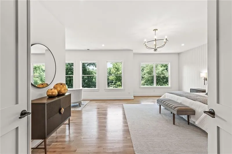 1010 Edgewater Drive, Atlanta, Georgia 30328, 5 Bedrooms Bedrooms, ,5 BathroomsBathrooms,Residential,Sold,1010 Edgewater Drive,7519346