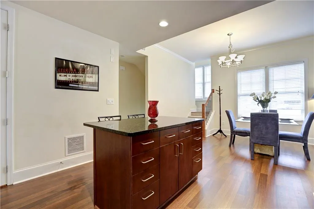 702 Cosmopolitan Drive Unit 702, Atlanta, Georgia 30324, 3 Bedrooms Bedrooms, ,3 BathroomsBathrooms,Residential,Sold,702 Cosmopolitan Drive Unit 702,5643613