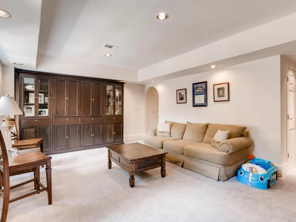 115 Landseer Way, Sandy Springs, Georgia 30350, 5 Bedrooms Bedrooms, ,4 BathroomsBathrooms,Residential,Sold,115 Landseer Way,6010842