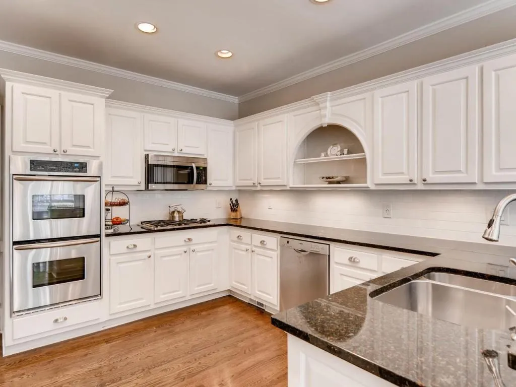 115 Landseer Way, Sandy Springs, Georgia 30350, 5 Bedrooms Bedrooms, ,4 BathroomsBathrooms,Residential,Sold,115 Landseer Way,6010842