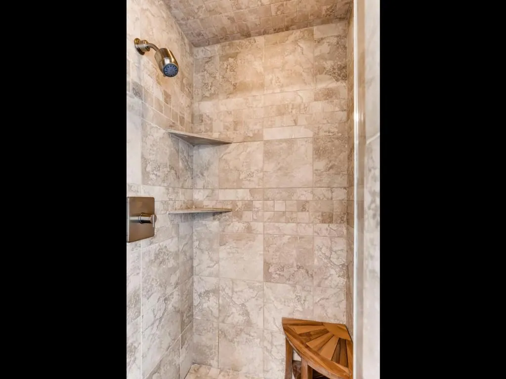 115 Landseer Way, Sandy Springs, Georgia 30350, 5 Bedrooms Bedrooms, ,4 BathroomsBathrooms,Residential,Sold,115 Landseer Way,6010842