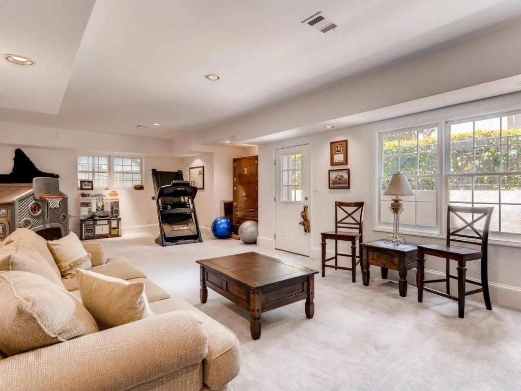 115 Landseer Way, Sandy Springs, Georgia 30350, 5 Bedrooms Bedrooms, ,4 BathroomsBathrooms,Residential,Sold,115 Landseer Way,6010842