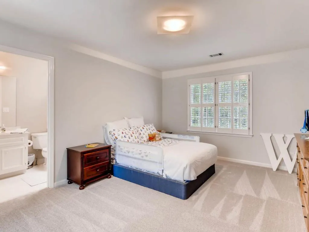 115 Landseer Way, Sandy Springs, Georgia 30350, 5 Bedrooms Bedrooms, ,4 BathroomsBathrooms,Residential,Sold,115 Landseer Way,6010842