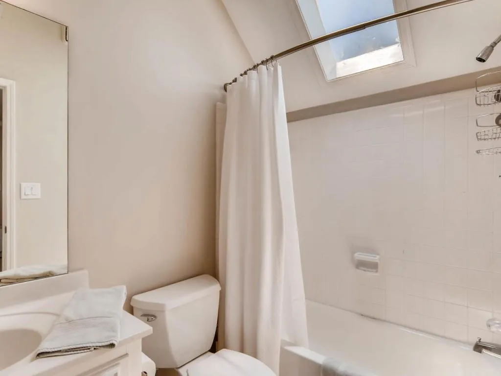 115 Landseer Way, Sandy Springs, Georgia 30350, 5 Bedrooms Bedrooms, ,4 BathroomsBathrooms,Residential,Sold,115 Landseer Way,6010842