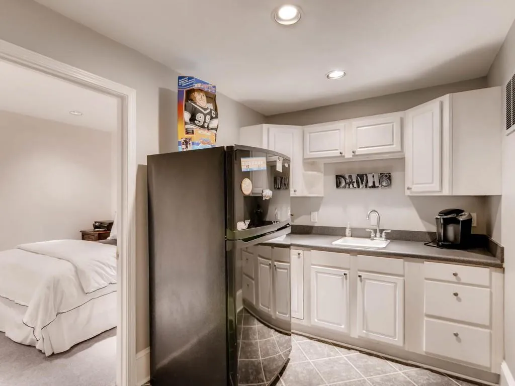 115 Landseer Way, Sandy Springs, Georgia 30350, 5 Bedrooms Bedrooms, ,4 BathroomsBathrooms,Residential,Sold,115 Landseer Way,6010842