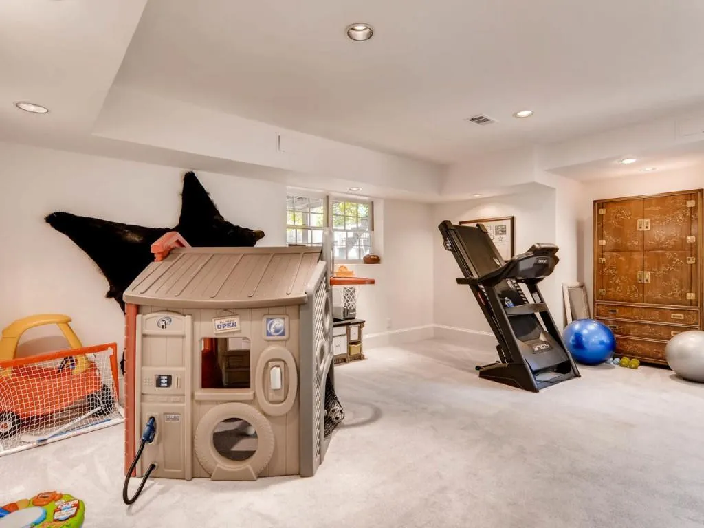 115 Landseer Way, Sandy Springs, Georgia 30350, 5 Bedrooms Bedrooms, ,4 BathroomsBathrooms,Residential,Sold,115 Landseer Way,6010842