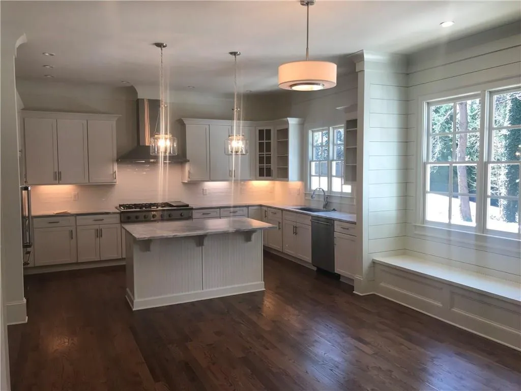 3919 Flowerland Drive Ne, Brookhaven, Georgia 30319, 5 Bedrooms Bedrooms, ,5 BathroomsBathrooms,Residential,Sold,3919 Flowerland Drive Ne,5919003