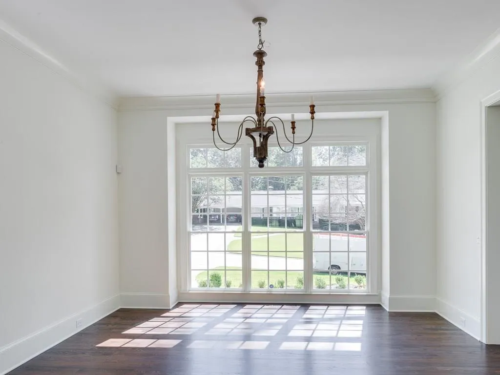 325 Eppington Drive Nw, Atlanta, Georgia 30327, 5 Bedrooms Bedrooms, ,5 BathroomsBathrooms,Residential,Sold,325 Eppington Drive Nw,5950017