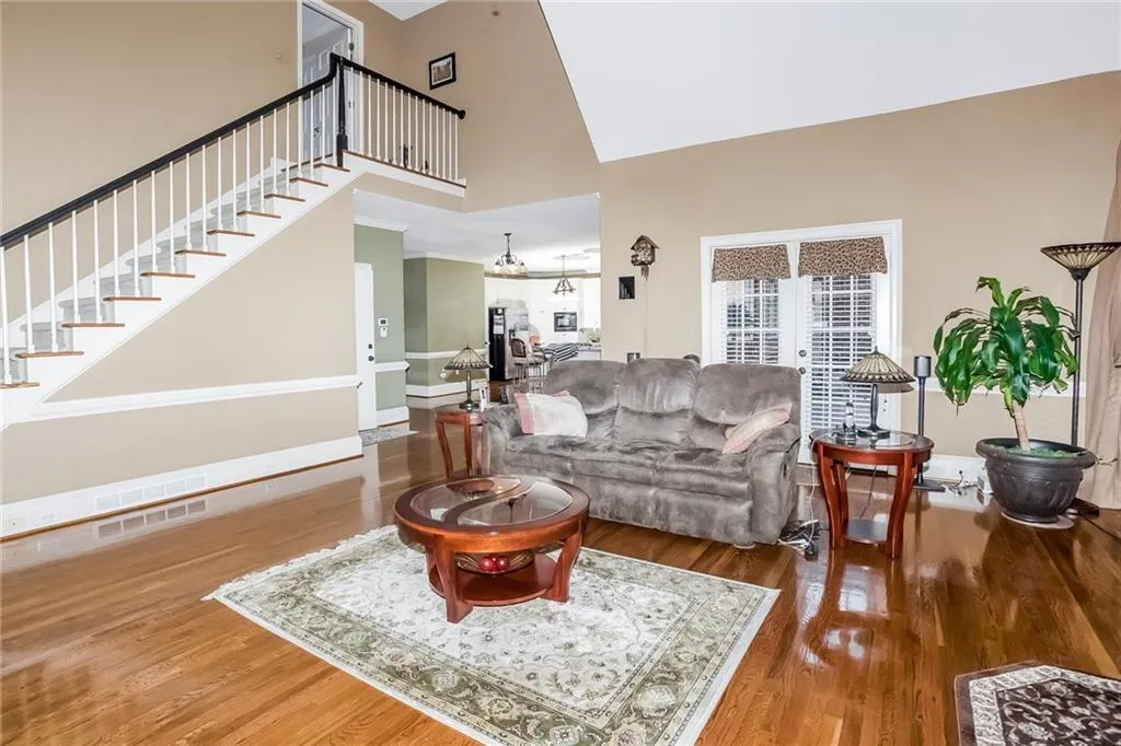 7890 Nesbit Downs Drive, Sandy Springs, Georgia 30350, 5 Bedrooms Bedrooms, ,5 BathroomsBathrooms,Residential,Sold,7890 Nesbit Downs Drive,5661746