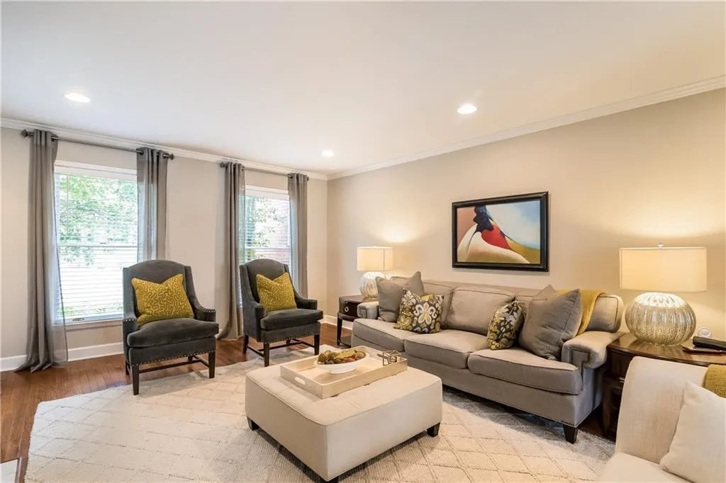 1203 Defoors Mill Drive Nw, Atlanta, Georgia 30318, 2 Bedrooms Bedrooms, ,3 BathroomsBathrooms,Residential,Sold,1203 Defoors Mill Drive Nw,6533100