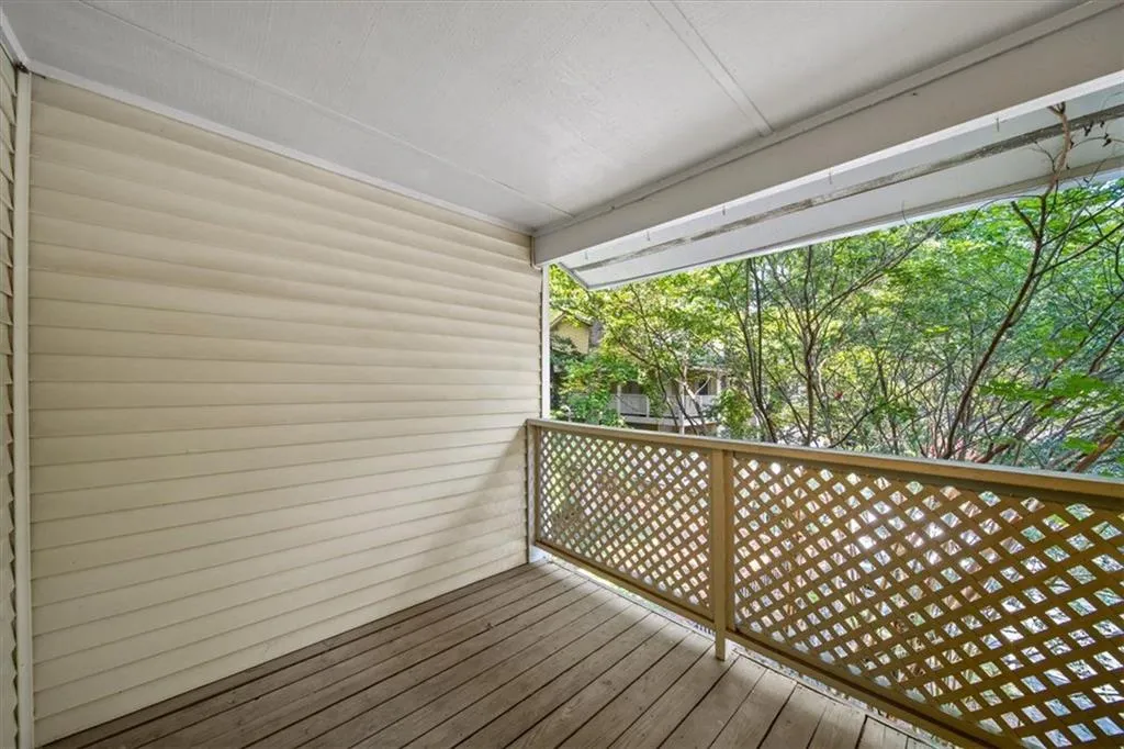 6806 Glenridge Drive Unit E, Atlanta, Georgia 30328, 2 Bedrooms Bedrooms, ,2 BathroomsBathrooms,Residential,For Sale,6806 Glenridge Drive Unit E,7625892