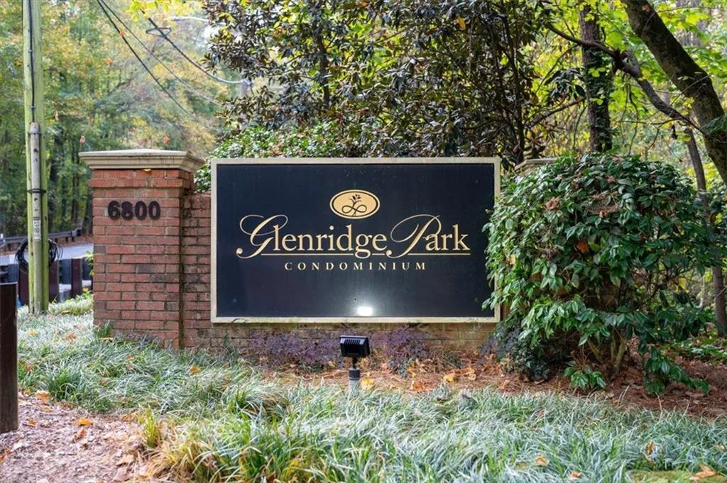 6806 Glenridge Drive Unit E, Atlanta, Georgia 30328, 2 Bedrooms Bedrooms, ,2 BathroomsBathrooms,Residential,For Sale,6806 Glenridge Drive Unit E,7625892