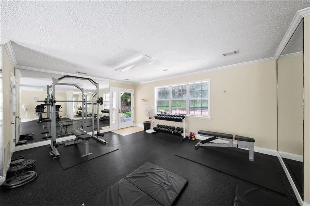 6806 Glenridge Drive Unit E, Atlanta, Georgia 30328, 2 Bedrooms Bedrooms, ,2 BathroomsBathrooms,Residential,For Sale,6806 Glenridge Drive Unit E,7625892