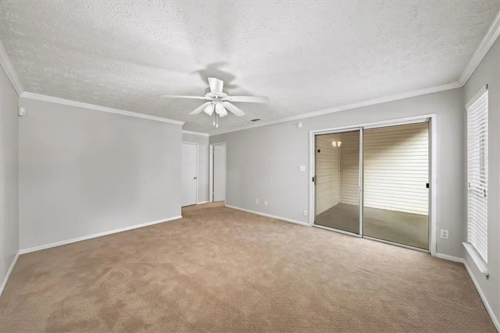 6806 Glenridge Drive Unit E, Atlanta, Georgia 30328, 2 Bedrooms Bedrooms, ,2 BathroomsBathrooms,Residential,For Sale,6806 Glenridge Drive Unit E,7625892