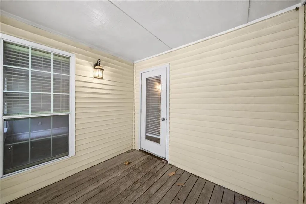 6806 Glenridge Drive Unit E, Atlanta, Georgia 30328, 2 Bedrooms Bedrooms, ,2 BathroomsBathrooms,Residential,For Sale,6806 Glenridge Drive Unit E,7625892
